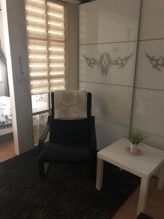 Terrace Apartment S 1 Spalnou Sofia-Parking & Wifi Bratislava Bagian luar foto