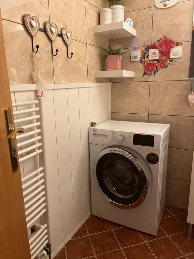 Terrace Apartment S 1 Spalnou Sofia-Parking & Wifi Bratislava Bagian luar foto
