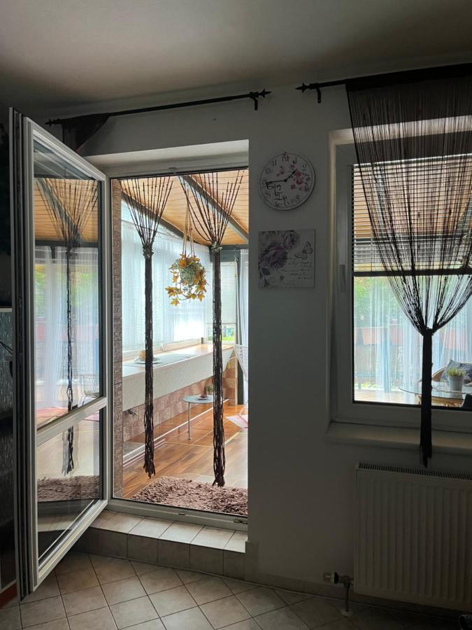 Terrace Apartment S 1 Spalnou Sofia-Parking & Wifi Bratislava Bagian luar foto