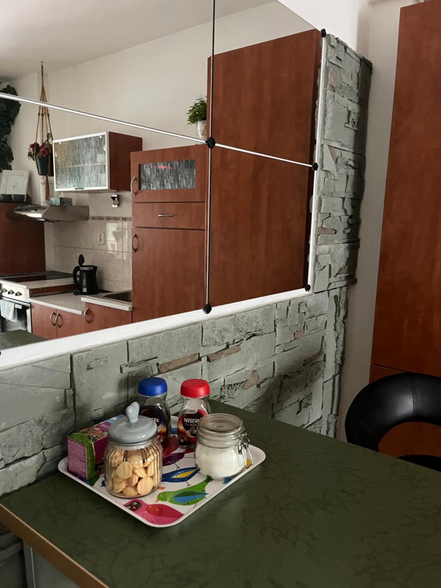 Terrace Apartment S 1 Spalnou Sofia-Parking & Wifi Bratislava Bagian luar foto