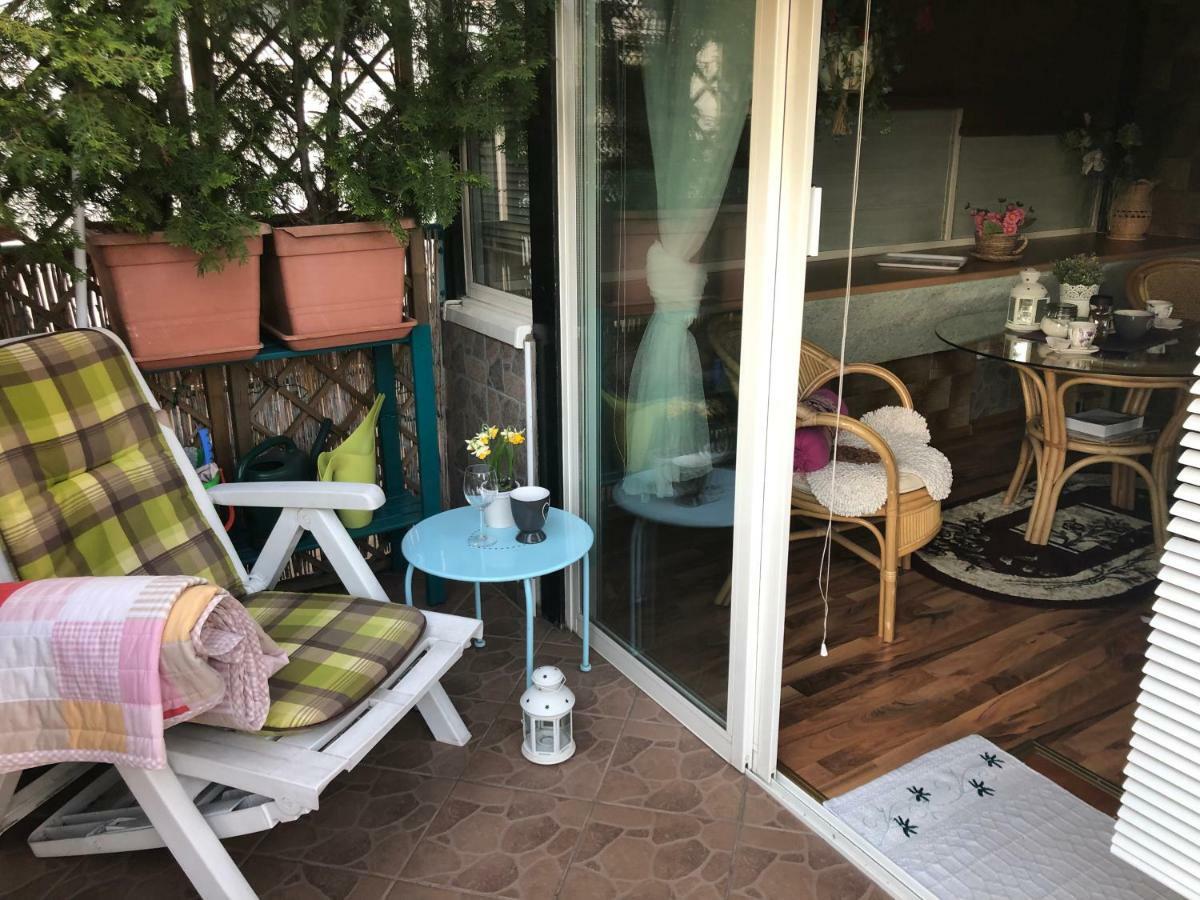 Terrace Apartment S 1 Spalnou Sofia-Parking & Wifi Bratislava Bagian luar foto